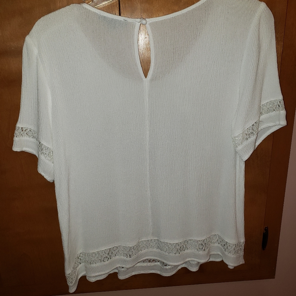 Francesca's Top - Picture 5 of 5